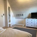 Semesterbostad E3 Haus Mit Wintergarten- Kamin Und Deichblick By Interhome Grosswurden