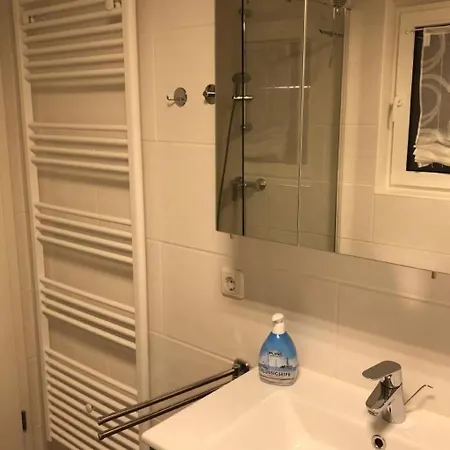 E3 Haus Mit Wintergarten- Kamin Und Deichblick By Interhome * Grosswurden