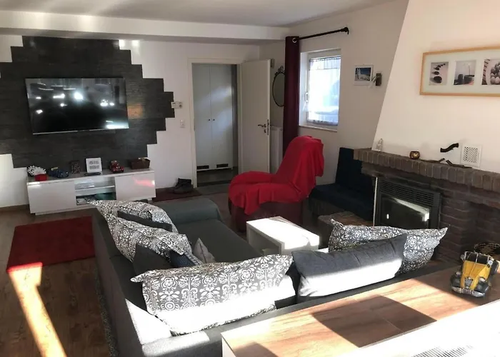 E3 Haus Mit Wintergarten- Kamin Und Deichblick By Interhome Grosswurden