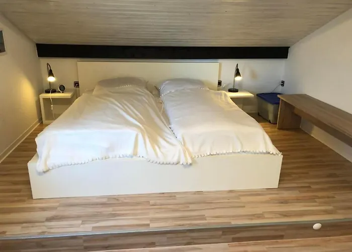 Сasa de vacaciones E3 Haus Mit Wintergarten- Kamin Und Deichblick By Interhome *