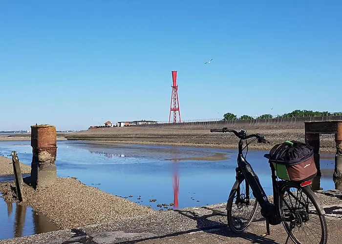 E3 Haus Mit Wintergarten- Kamin Und Deichblick By Interhome * Grosswurden